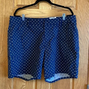 St. John’s Bay Women’s Short 18W 6.5” Inseam Blue Polka Dot